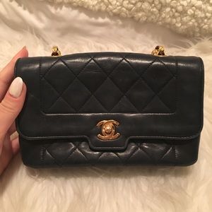 Vintage Chanel small purse